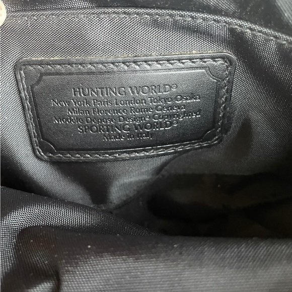 Hunting World Nylon Crossbody Bag Black - Damaged - Picture 10 of 10